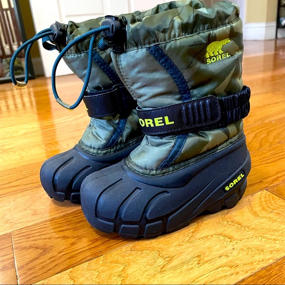 Sorel Toddler Boy Green Camo Snow boot Size 8 - Picture 1 of 5